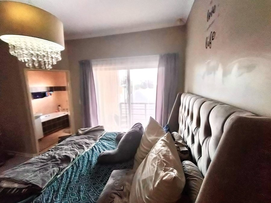 3 Bedroom Property for Sale in Langenhovenpark Free State